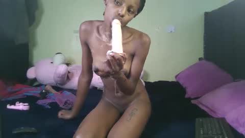 carlex_ online show from November 4, 1:12 pm