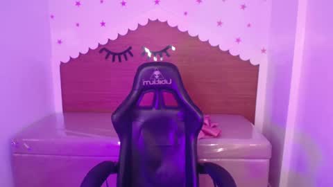 CARLYE   online show from September 20, 3:09 am