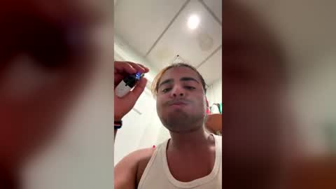 carloscabajr01 online show from June 25, 1:46 am