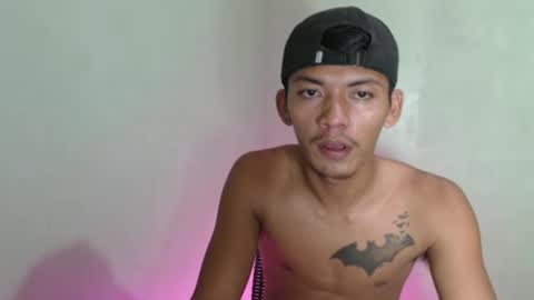 carloshadow0 online show from April 18, 6:21 pm