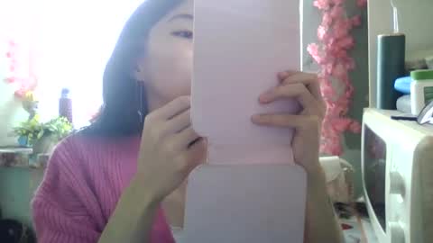 CarlyJoy online show from April 17, 8:50 am