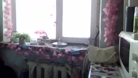 CarlyJoy online show from November 5, 9:44 am