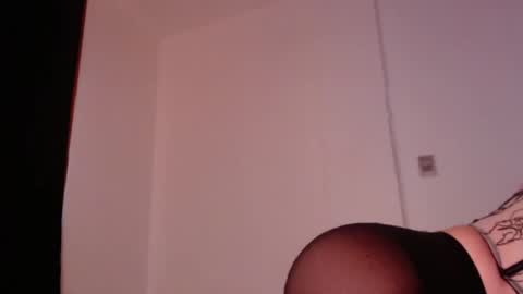 carmennrusso online show from May 25, 3:51 pm