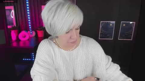 Carmen online show from October 28, 9:05 pm