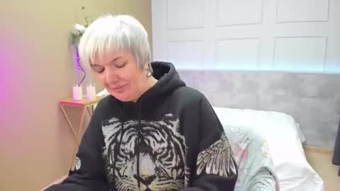 Snapshot of carmensoft chatting on October 2, 9:13 pm Carmen online show from October 2, 9:13 pm