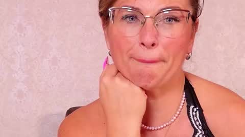 CaroJhones online show from October 17, 10:19 am