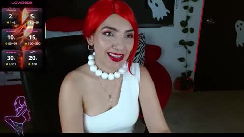 Snapshot of carolaine69_ chatting on October 8, 1:50 pm Caroline online show from October 8, 1:50 pm