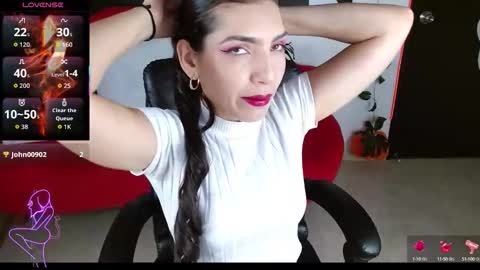 Snapshot of carolaine69_ chatting on October 7, 1:40 pm Caroline online show from October 7, 1:40 pm