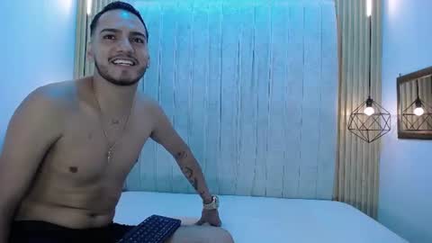 carolinaysebas online show from July 4, 4:10 pm
