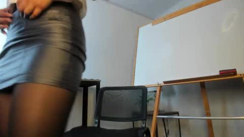  Caroline  online show from March 9, 10:20 am