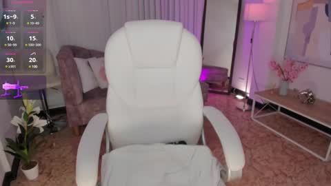 Caroline online show from February 28, 4:10 am