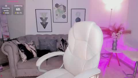 Caroline online show from March 11, 5:35 am