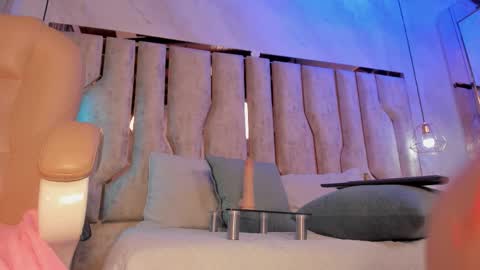 Carolina online show from February 15, 3:09 am