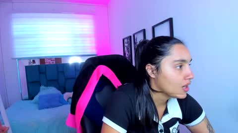 Snapshot of caroline_rodriguez_9 chatting on October 14, 8:56 pm caroline_rodriguez_9 online show from October 14, 8:56 pm