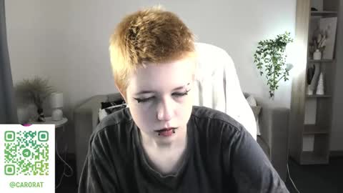 Snapshot of carolinerichter chatting on September 12, 2:46 am CarolineRichter online show from September 12, 2:46 am