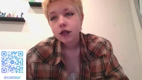 Snapshot of carolinerichter chatting on October 9, 1:55 am CarolineRichter online show from October 9, 1:55 am