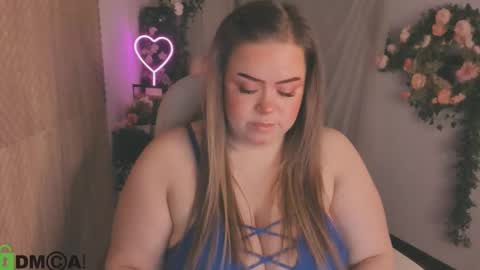 Snapshot of caroll_li chatting on February 28, 2:20 am caroll_li online show from February 28, 2:20 am