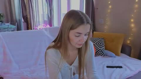 carriebradshawww online show from March 26, 2:33 pm