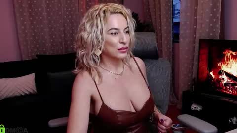 Carrie online show from December 15, 5:47 am