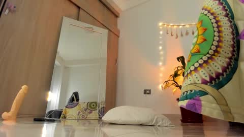 Snapshot of carriexwood chatting on February 2, 12:30 am Nia  online show from February 2, 12:30 am