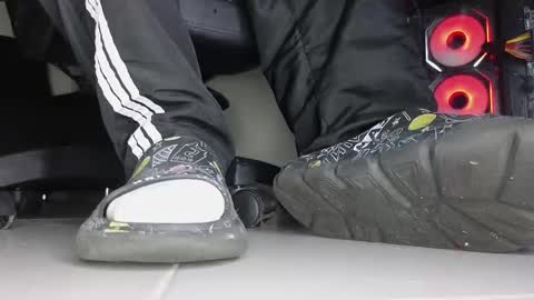 cash_master777 online show from March 17, 11:10 pm