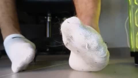 cash_master777 online show from April 16, 5:13 pm