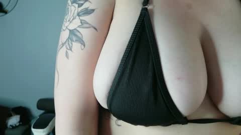 Cassandra Chaos online show from March 26, 3:56 am