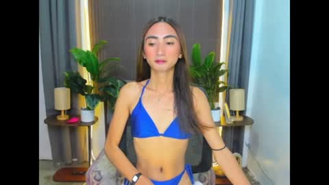 cassandrafoxxx online show from June 17, 5:12 am