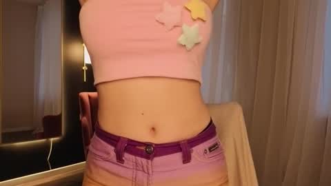 assie online show from December 18, 12:33 pm