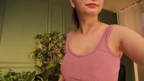 assie online show from June 23, 7:42 pm