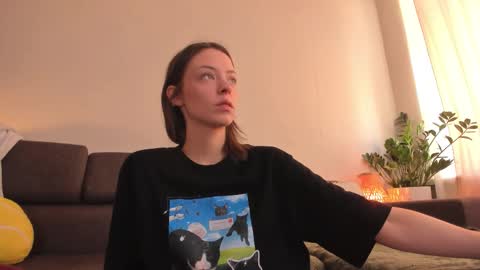  cassandra  online show from October 2, 12:15 pm