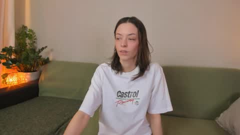  cassandra  online show from February 23, 11:07 pm