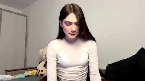 Trisha online show from March 22, 2:21 pm