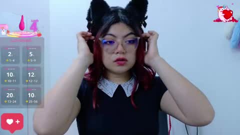Snapshot of cat_white chatting on March 12, 12:15 pm Cata online show from March 12, 12:15 pm