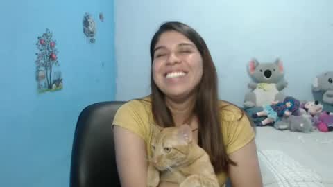 Snapshot of cata_09 chatting on December 14, 9:45 pm cata online show from December 14, 9:45 pm