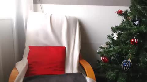 catalina online show from December 16, 10:54 am