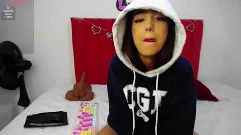 Catalina   online show from September 15, 12:28 pm