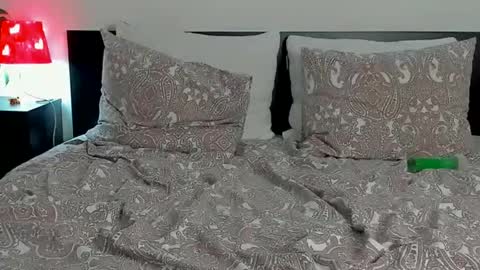 Kat online show from February 10, 1:22 pm