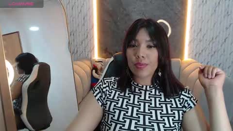 Snapshot of catherine_b_ chatting on October 17, 9:52 pm catherine_b_ online show from October 17, 9:52 pm