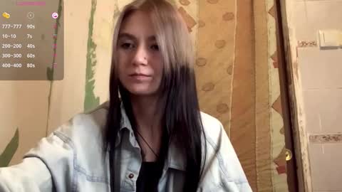 Snapshot of catinagaznes chatting on October 9, 9:42 pm Lola online show from October 9, 9:42 pm
