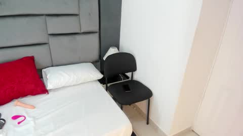 Catleya online show from December 15, 12:34 pm