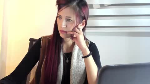 CATT EVANS online show from January 14, 5:29 am