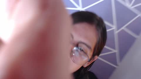 Snapshot of cava_pretty chatting on December 16, 5:06 am cava_pretty online show from December 16, 5:06 am