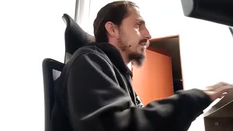 cayu_frensh94 online show from February 9, 11:51 pm