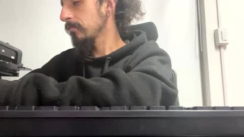 cayu_frensh94 online show from December 3, 1:36 am