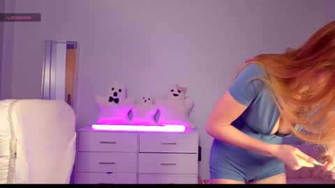 Ccinnamon online show from October 2, 11:14 pm