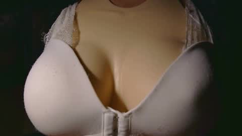 cdrachelle online show from December 22, 1:51 pm