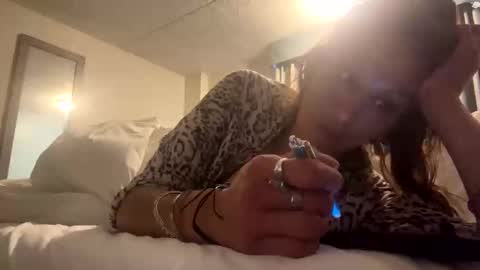 Snapshot of cece_vibez chatting on September 27, 2:48 pm cece_vibez online show from September 27, 2:48 pm