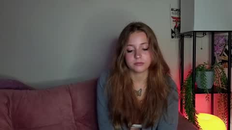 Lina  online show from September 17, 7:17 pm