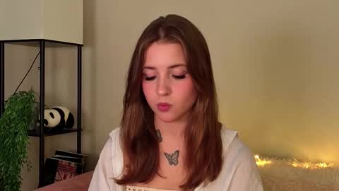 Lina  online show from December 13, 7:53 pm